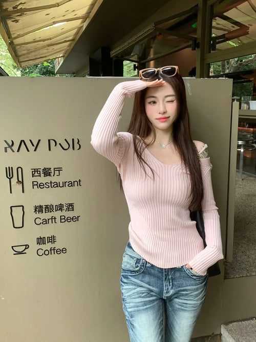 2025 Women's Suspender Pink Sweater Fake Two V-neck Pure Desire Base Knitted Sweater