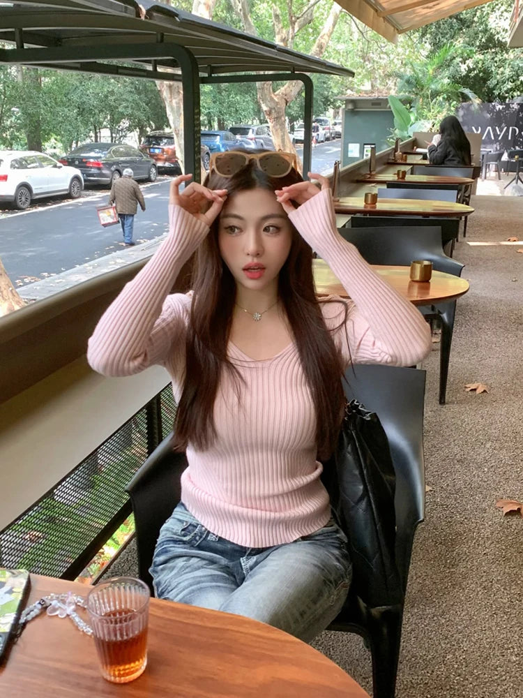 2025 Women's Suspender Pink Sweater Fake Two V-neck Pure Desire Base Knitted Sweater